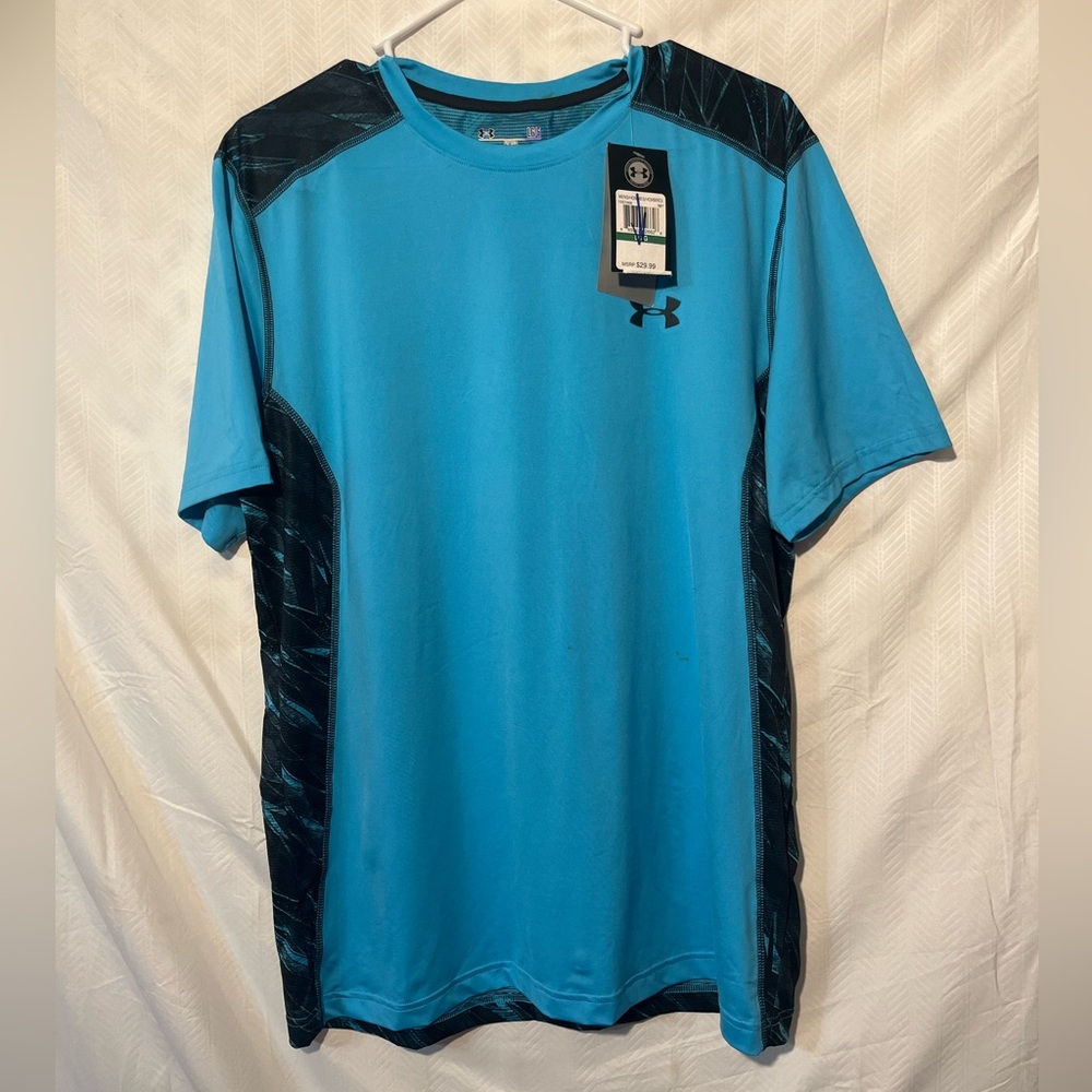 🆕  Men’s Under Armour Men's Blue Athletic Shirt L.      01